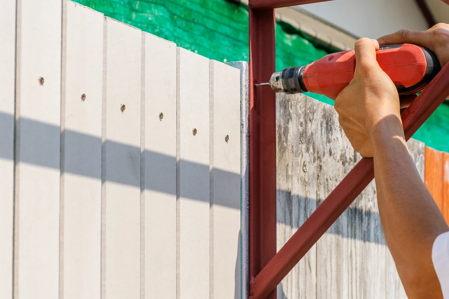 How Vinyl Fencing Enhances Privacy And Security In Your Yard in Modesto, CA How Vinyl Fencing Enhances Privacy And Security In Your Yard in Modesto, CA